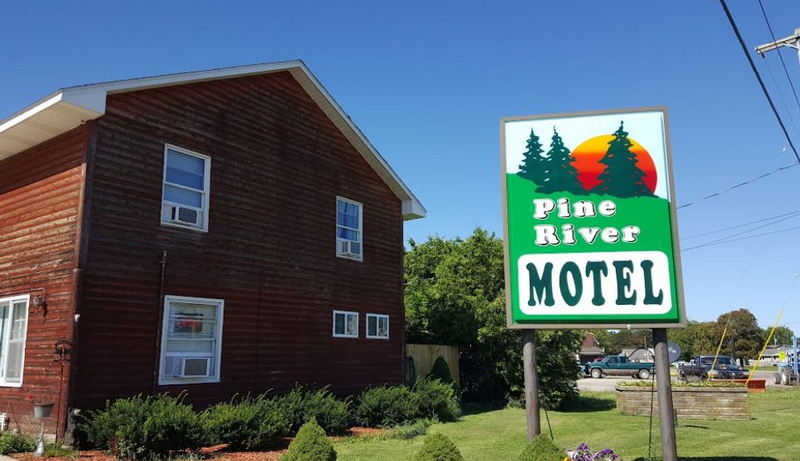 Pine River Motel (Moon-E-Motel) - From Website